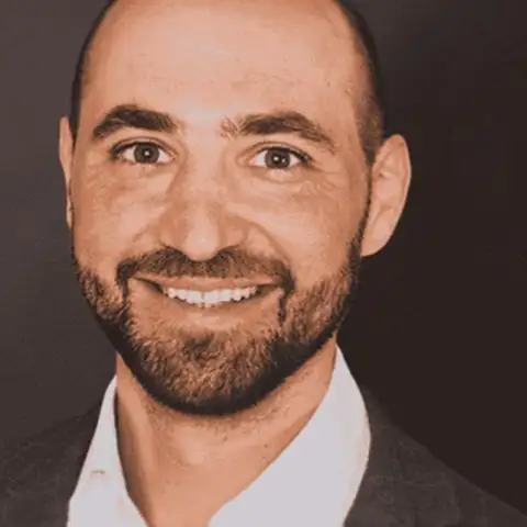 Denniz Dönmez